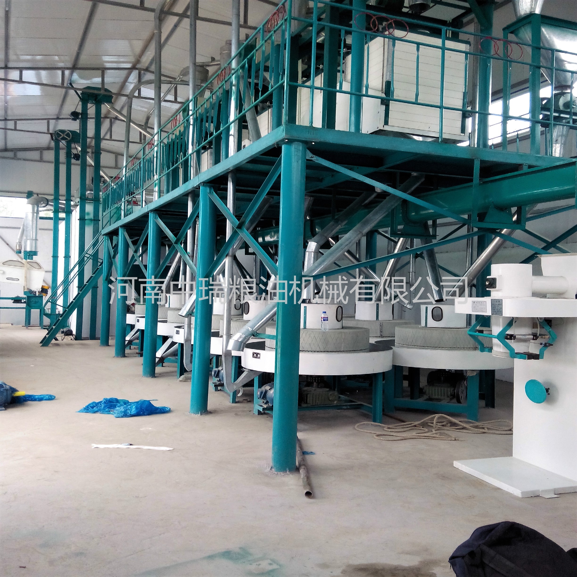 30噸石�?.jpg 30噸石�?.jpg